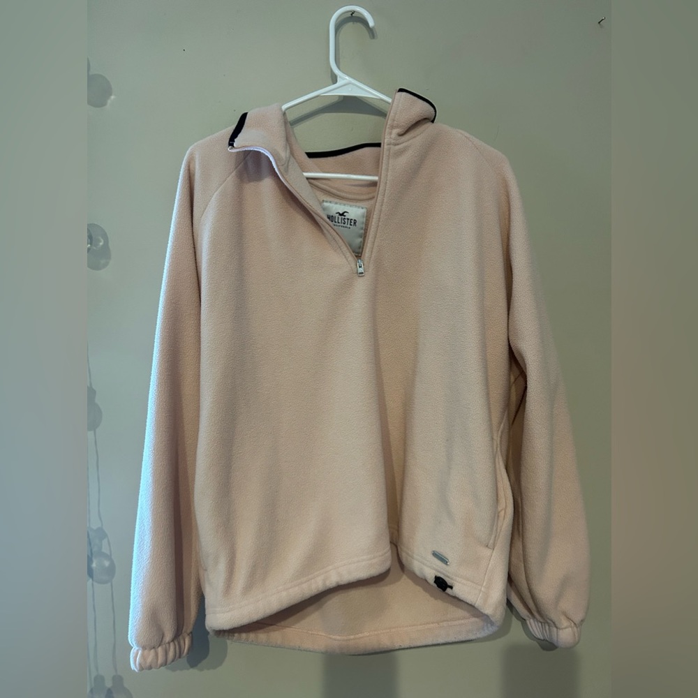 Hollister pullover sweatshirt
